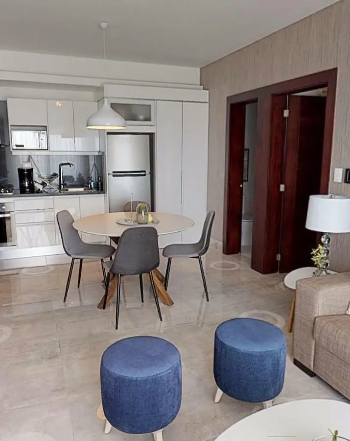 Soha Suites II 산티아고 데 로스 카바예로스