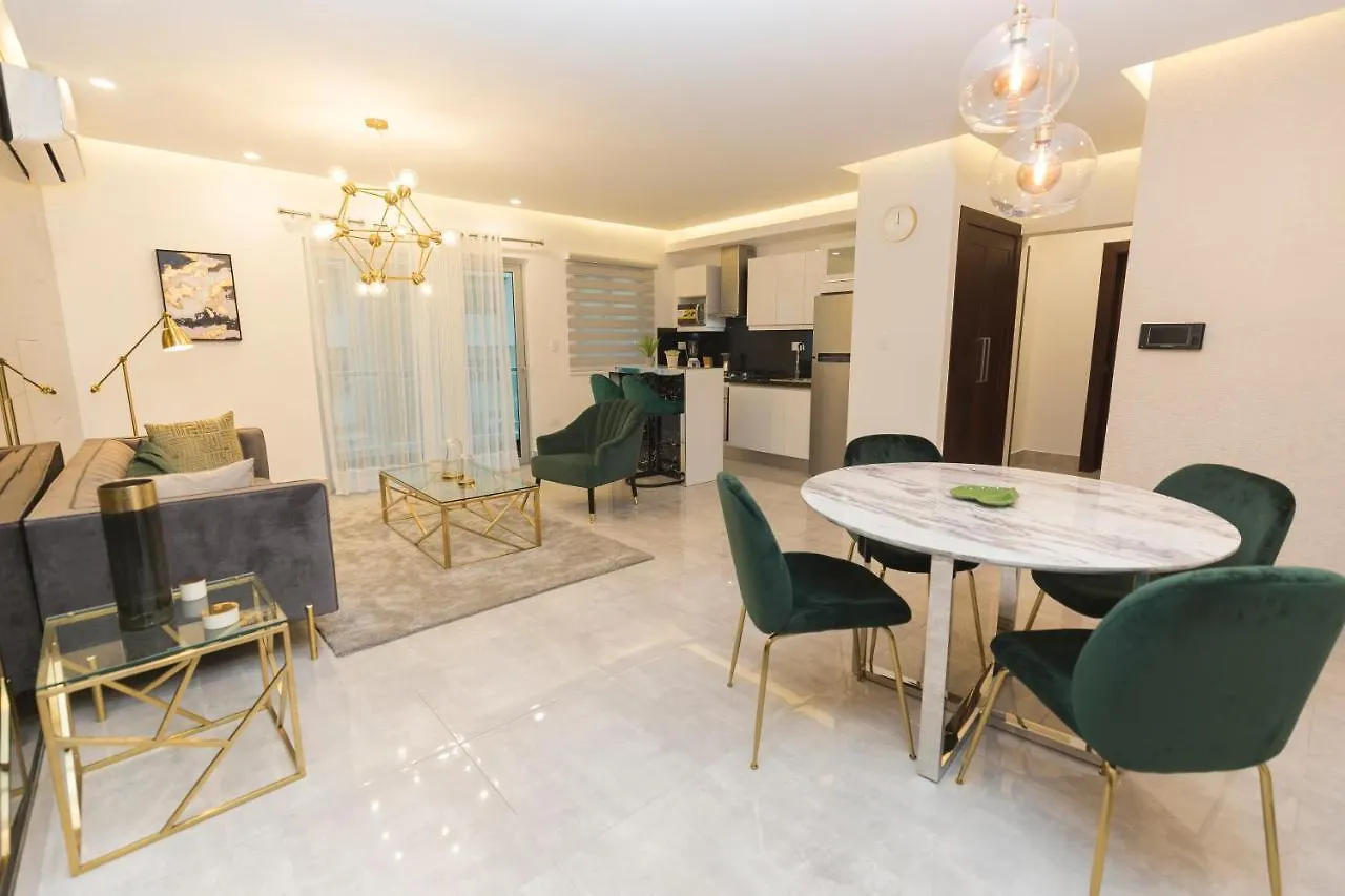 Soha Suites II 산티아고 데 로스 카바예로스 0*,